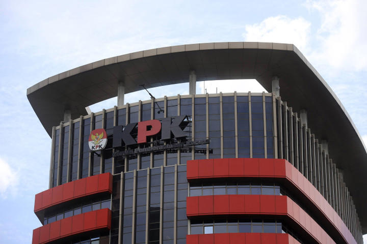 KPK tangkap Bupati Rejang Lebong Muhammad Fikri Thobari